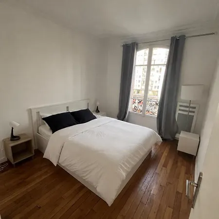 Charming Bright In Boulogne,paris * בולון-בילנקורט